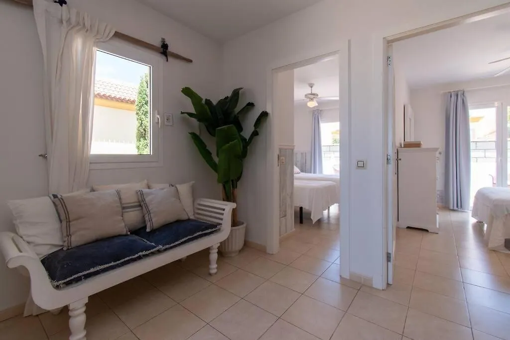 Villa Sunshine Wonderful 3 Bedroom Villa Costa Adeje