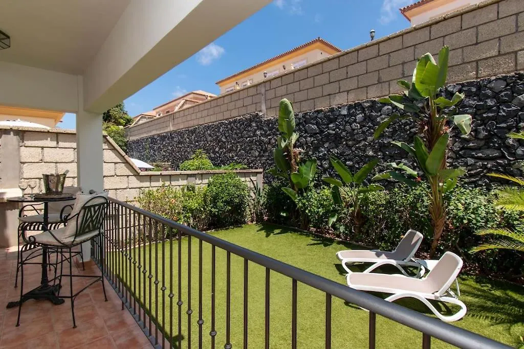 Villa Sunshine Wonderful 3 Bedroom Villa Costa Adeje  0*, Costa Adeje (Tenerife)