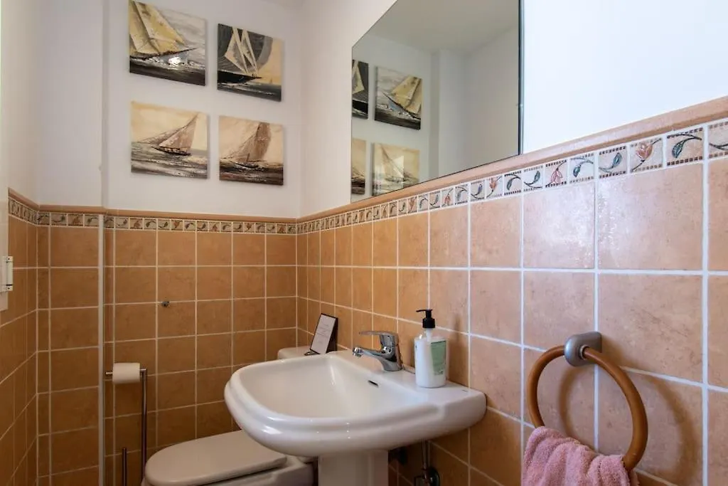 Villa Sunshine Wonderful 3 Bedroom Villa Costa Adeje