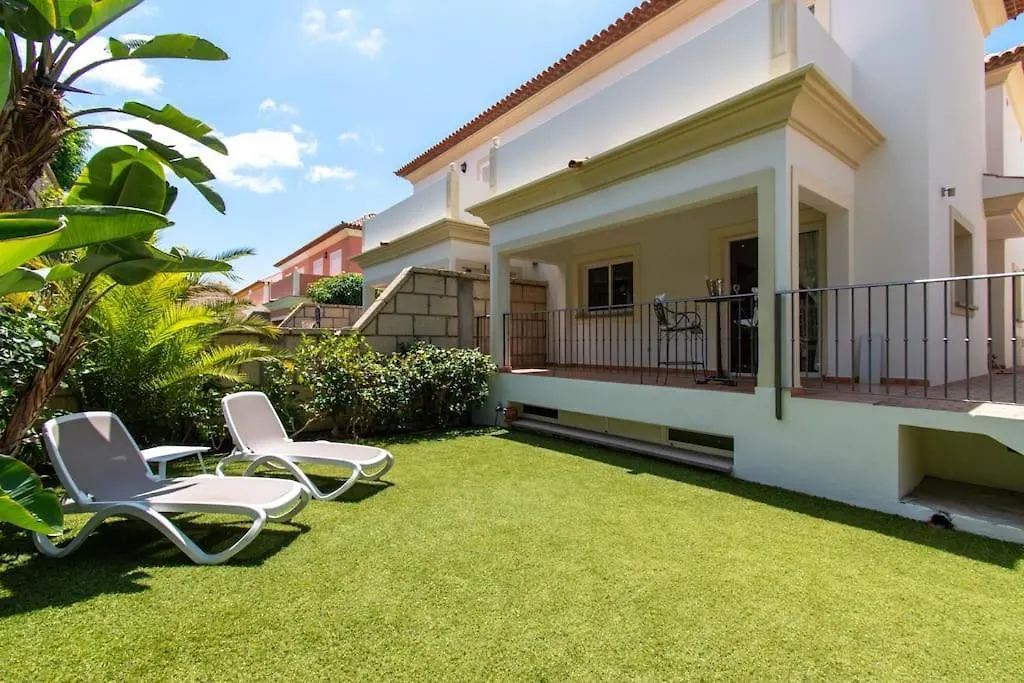 Villa Sunshine Wonderful 3 Bedroom Villa Costa Adeje  Costa Adeje (Tenerife)