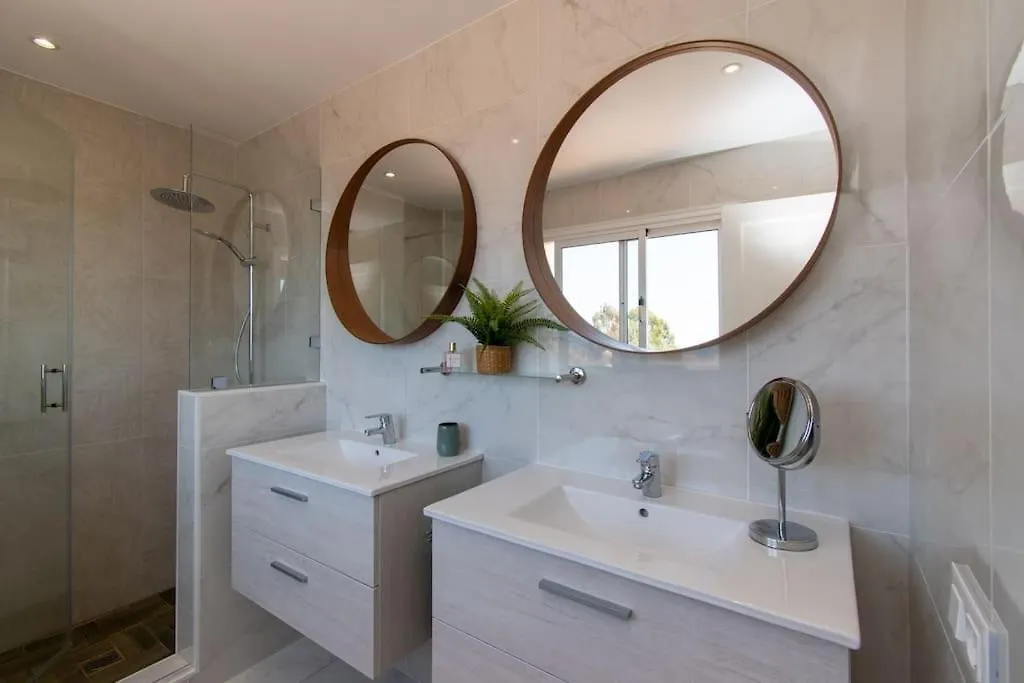 Villa Sunshine Wonderful 3 Bedroom Villa Costa Adeje  0*, Costa Adeje (Tenerife) Espagne